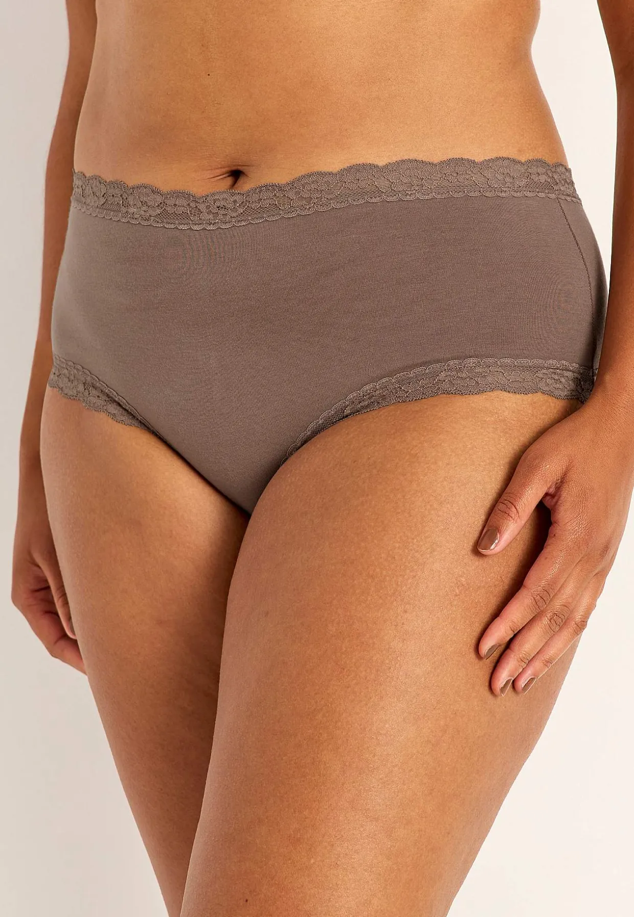 Trusse med blonde og brasiliansk snit 3-pack