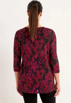 Tunika med et blomstermønster