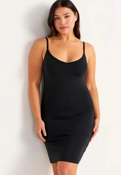 Underkjole med shaping-effekt