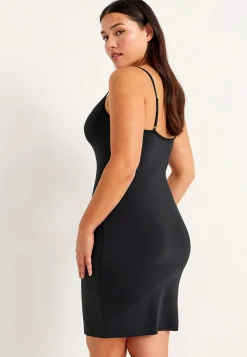 Underkjole med shaping-effekt