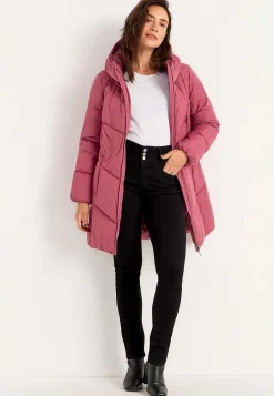 Varm jakke med luftig polstring