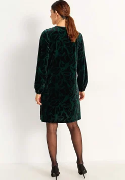 V-udskåret fløjlskjole