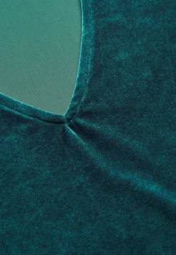 V-udskåret fløjlstop