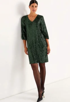 V-udskåret pailletkjole