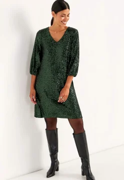 V-udskåret pailletkjole