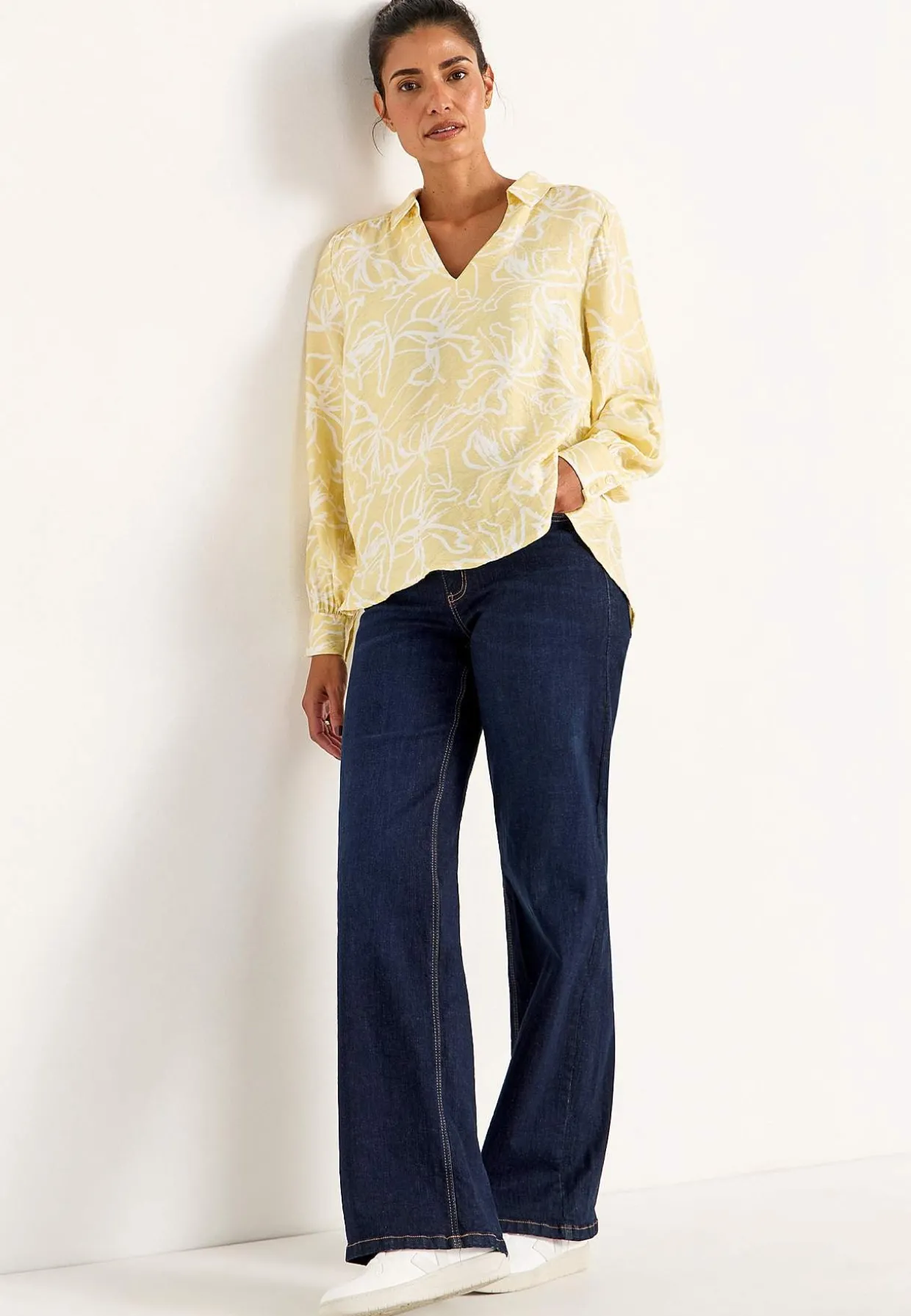 Vævet bluse med brede ærmer