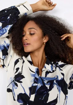 Vævet bluse med printet blomstermønster