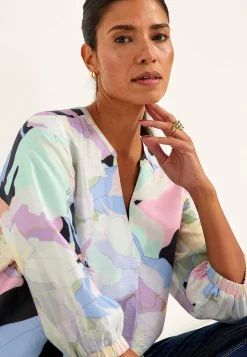 Vævet, mønstret bluse